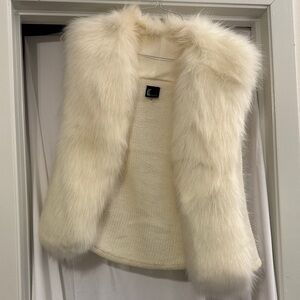 Love Token Cream Faux Fur Vest